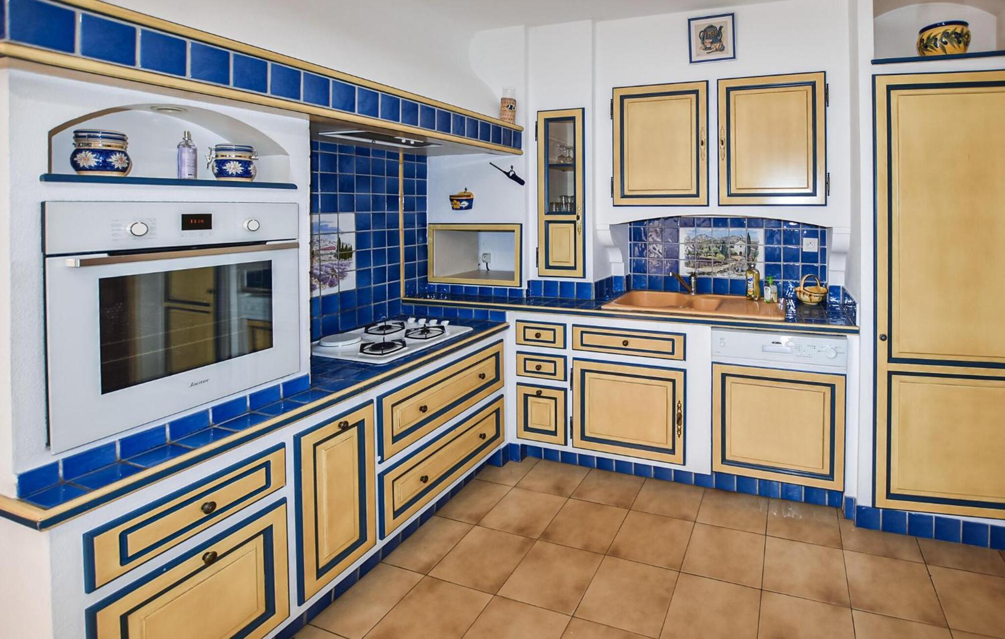 Gorgeous In Orange With Indoor Swimming Pool * Orange (Vaucluse)